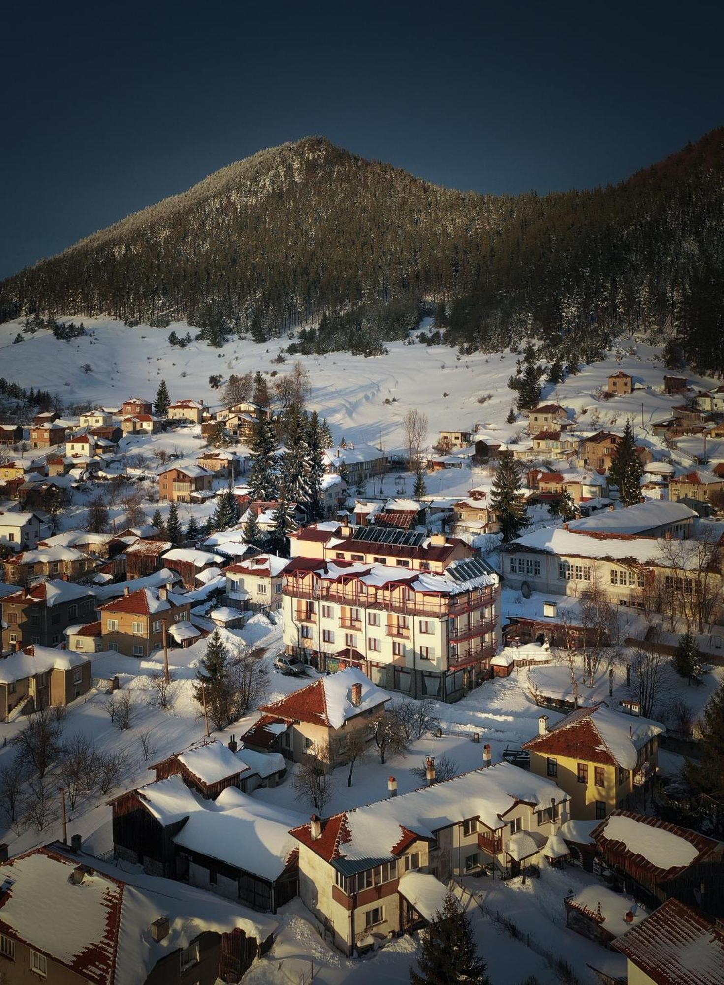 Boryka Family Hotel Asikoria Esterno foto