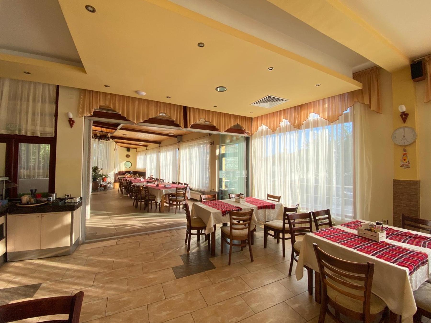 Boryka Family Hotel Asikoria Esterno foto