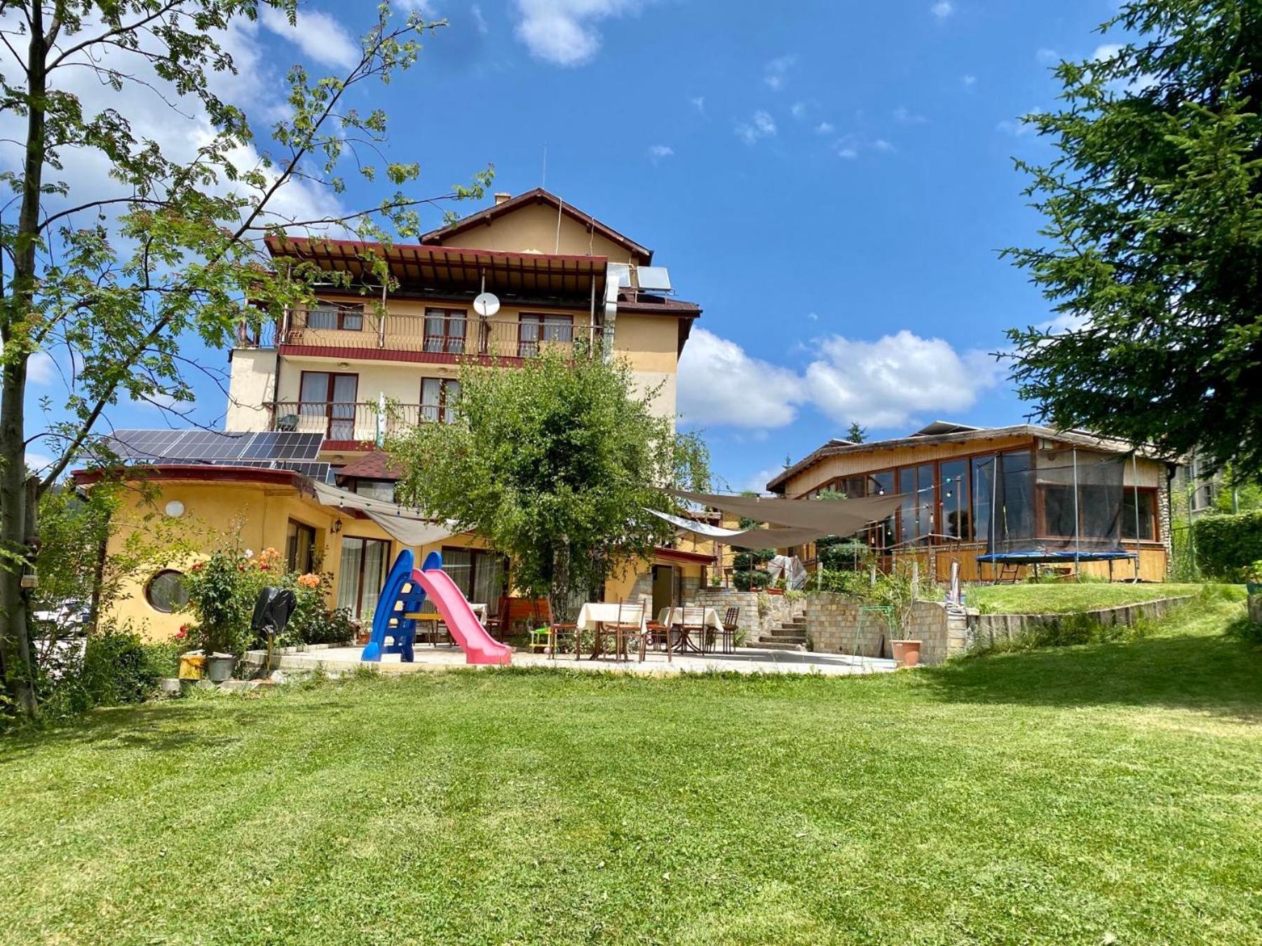 Boryka Family Hotel Asikoria Esterno foto