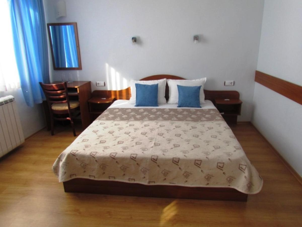 Boryka Family Hotel Asikoria Esterno foto